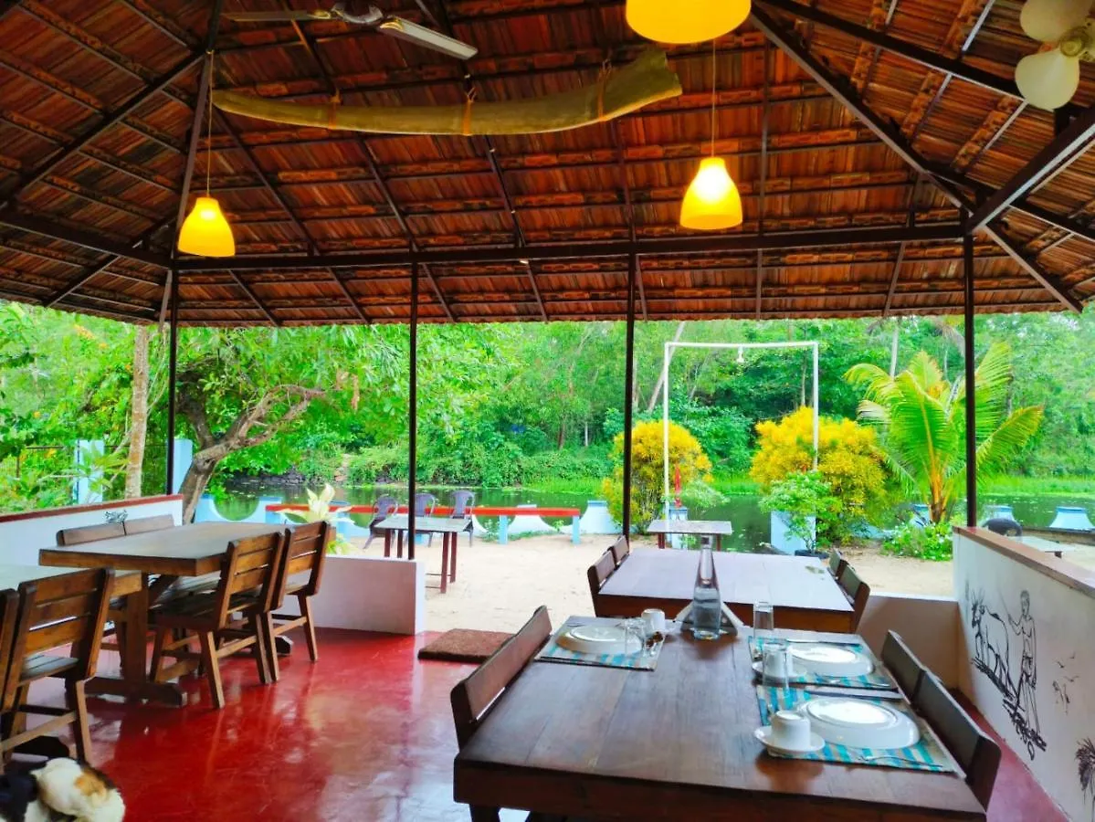 Bed and Breakfast Marari Heritage Mararikulam Frühstückspension